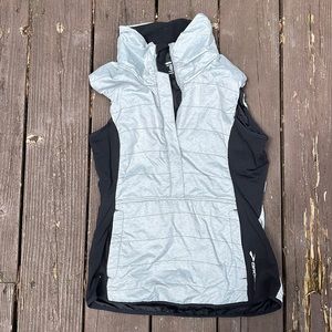 Brooks running vest